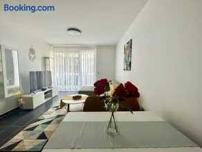 Panorama Apartment 2 I terrace I FreeParking - Image 1