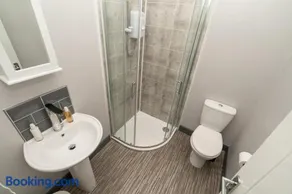 Stunning 3 Bedroom Apartment in Fleetwood - Image 1