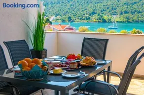 Sea View Apartments - Image 5