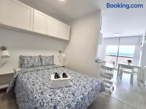 Apartamento con magníficas vistas -WIFI- Aire Acondicionado - Image 2