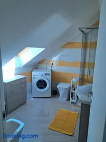 CALM house - Image 2