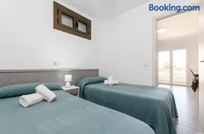 Alcudia Apartments - Image 5