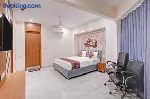 FabHotel Royal Midway - Image 4