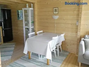 Fröya Timber Cottage - Image 3