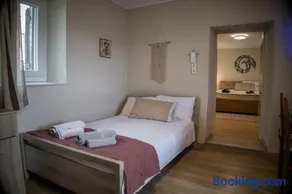 Auntie Katie's house - Image 3