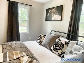 Family-friendly Decatur Oasis - Image 3