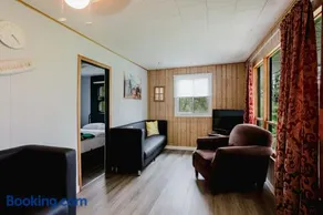 Comfy Cottage in Georgian Bay - Rockwood #9 - Image 4