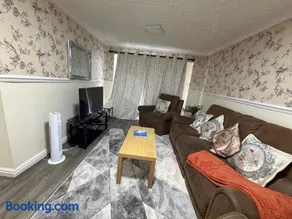 Cozy 3 bedroom house - Kidderminster - Image 2