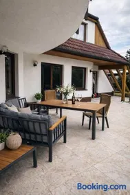 Villa Grande Praha - Image 3