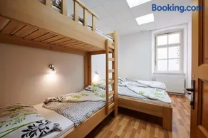 Hostel Mladinski center Šmartno ob Paki - Image 3