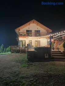 Casa de Sub Munte Cozy Chalet - Image 4