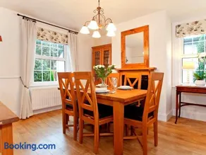 3 Bed in Lymington oc-nfl73 - Image 3