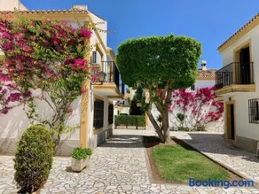 Eonia Marinas-Dúplex con porche en primera línea! - Image 2