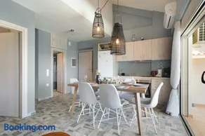 Evagelia Luxury Family Apartment - Image 3