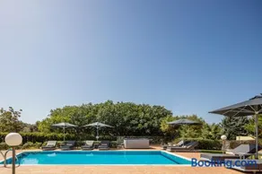 Villa Joanna-Family Haven with Kid's Zone - Image 2