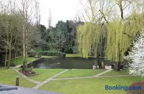 The Boat House - Image 5