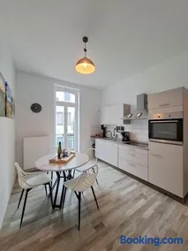 Einzigartiges Angebot - Maisonette mit Balkon & Parkplatz, zentral & ruhig - Image 5