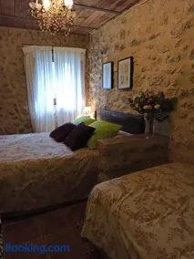 LA HUETA Bajo - Image 5