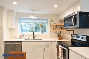 Modern and warm house - Image 1