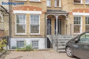 Stylish 2bdr Apartment East Croydon Gatwick Sleeps 6 - Image 2