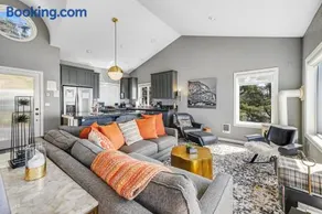 Oceanside Oasis - Image 3