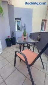 Cozy & Spacious Apartment Walk to Vathy Center - Image 5