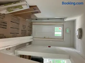 Two Ave B&B Room - Image 2