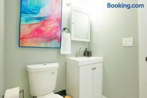 Holiday Full Home 6BR Parking Near EWR-NYC - Image 5