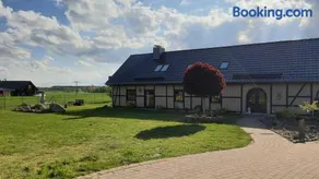 5 Sterne Ferienwohnung Dewichow mit Wasserblick & WLAN - Image 2