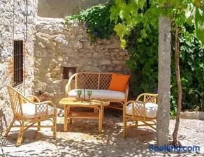 Charming House in Añora with Garden - Image 1