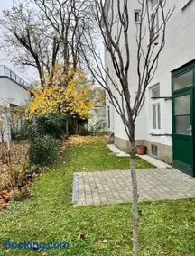 Central Garden Apartments - Image 4