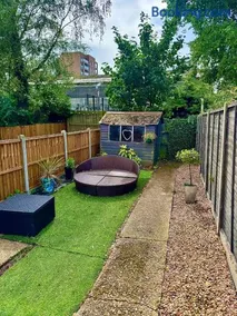 Stylish & modern 2 bedroom City Centre Norwich Home - Image 5