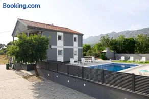 Apartments Zanic with private swimming pool and sea view - Image 2