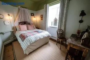 Cosy Cottage with Spa, Catering, Nature Reserve Walks, Large Garden, Free Parking - Self Checkin - Image 1