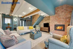 7 Bed in Holme-on-Spalding-Moor oc-vy216 - Image 2
