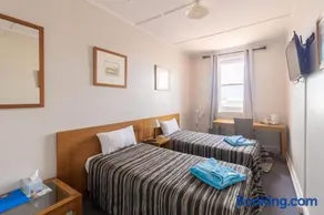 The Victoria Hotel - Image 2