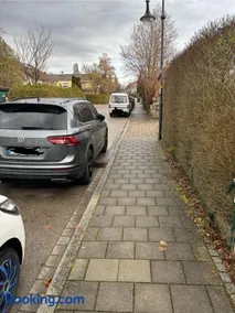 1 Privatzimmer möbliert gut ausgestattet und gute Anbindung Bus Bahn - Image 4