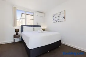 Relaxing South Perth Stay Near the City - Image 1