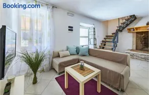 Four Bedroom Holiday Home Labin With Sea View 08 - Image 4