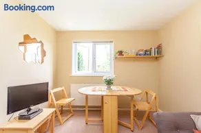 Isle of Yoga Garden Flat - Image 5