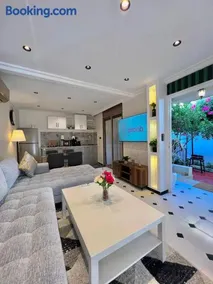 Villa Hotel By Carrousel Mall Rabat, All by Walking - Image 2