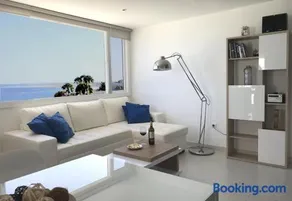 Fabulous upper floor sea view - Image 3