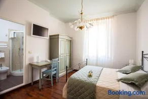 Il Portico Camere e Caffè - centro Città - Image 3