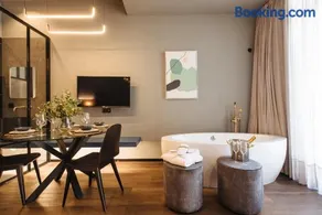 Muralla Sevilla Suites By Lola - Image 4