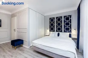 Premium Glamour Apartment by Krakow Home - Image 5