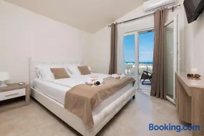 Maria's Sea View Villa - Image 3