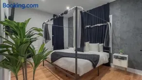 Pristine House, Sleep 21, Park 2 cars FREE, 20 PERCENT OFF - Image 4