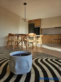 Limens Luxury Apartment - Image 2