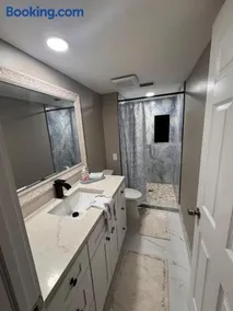 Short drive to Honeymoon Island with Heated Pool - Image 3