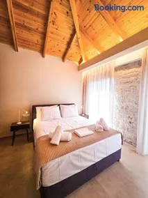 Dimos Residence - Image 2